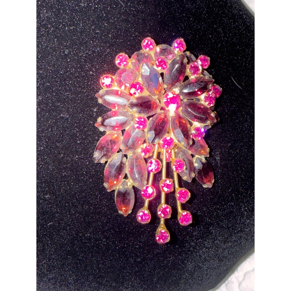 Vintage Gold Tone Pink Purple Rhinestone Floral Spray Brooch Pin Waterfall